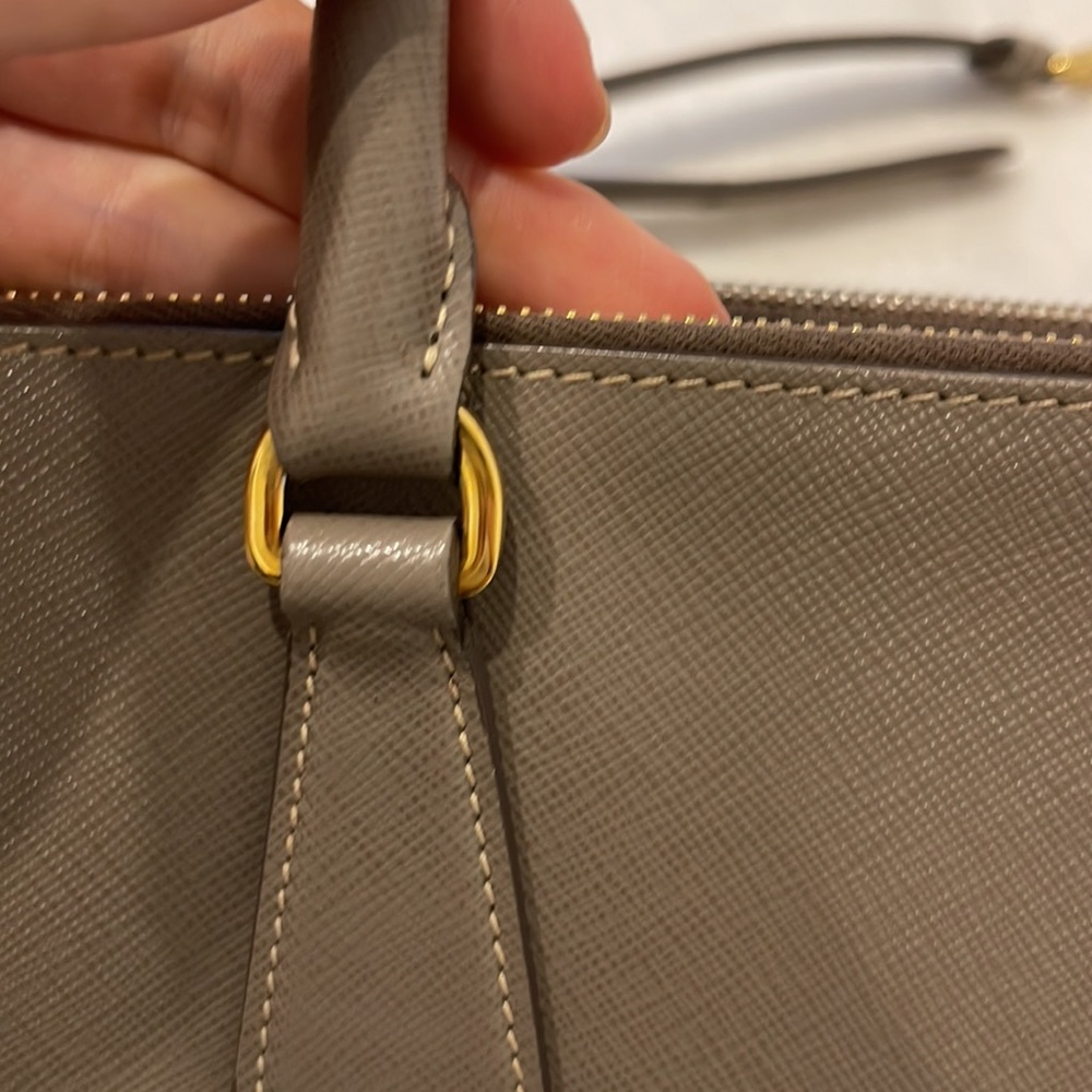 Small safiano galleria bag - Picture 11 of 16